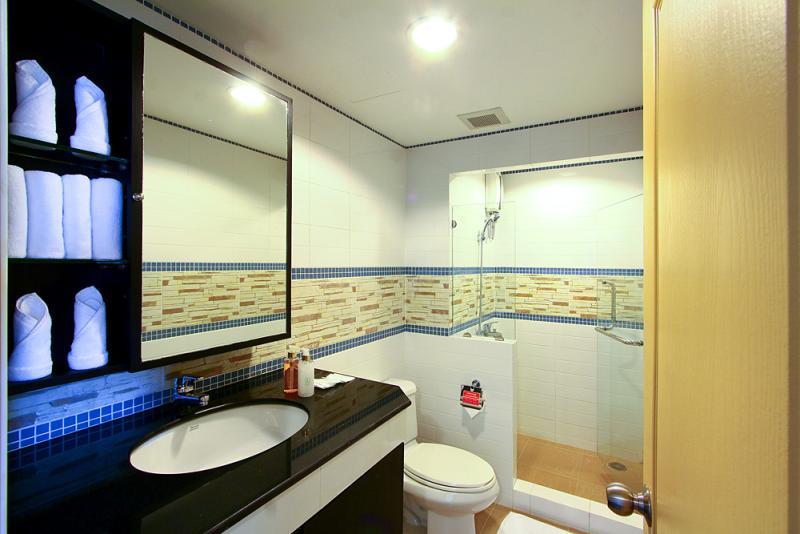 Laurel Suite Bangkok Room photo